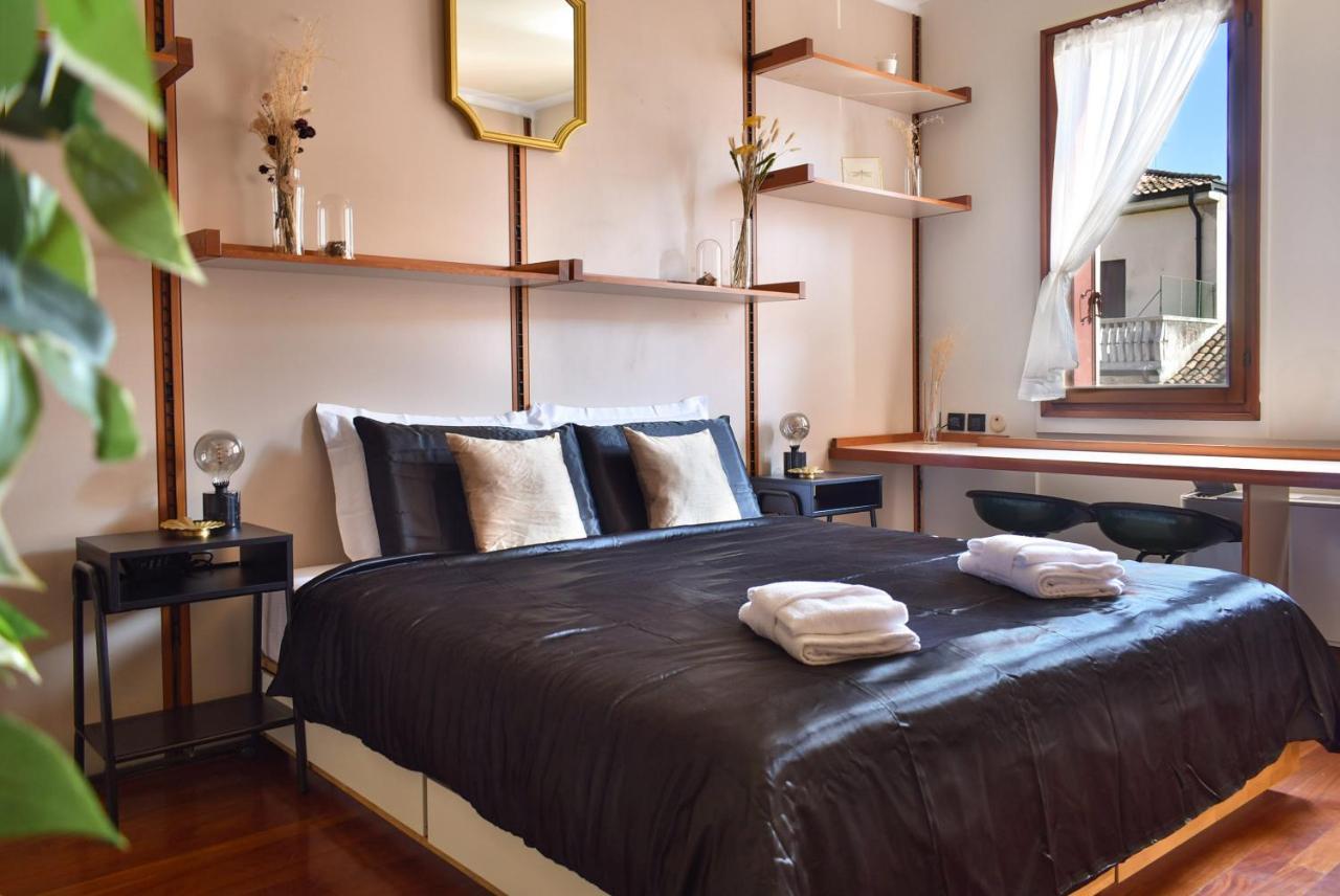 Portello Chic Apartments Padova Bagian luar foto
